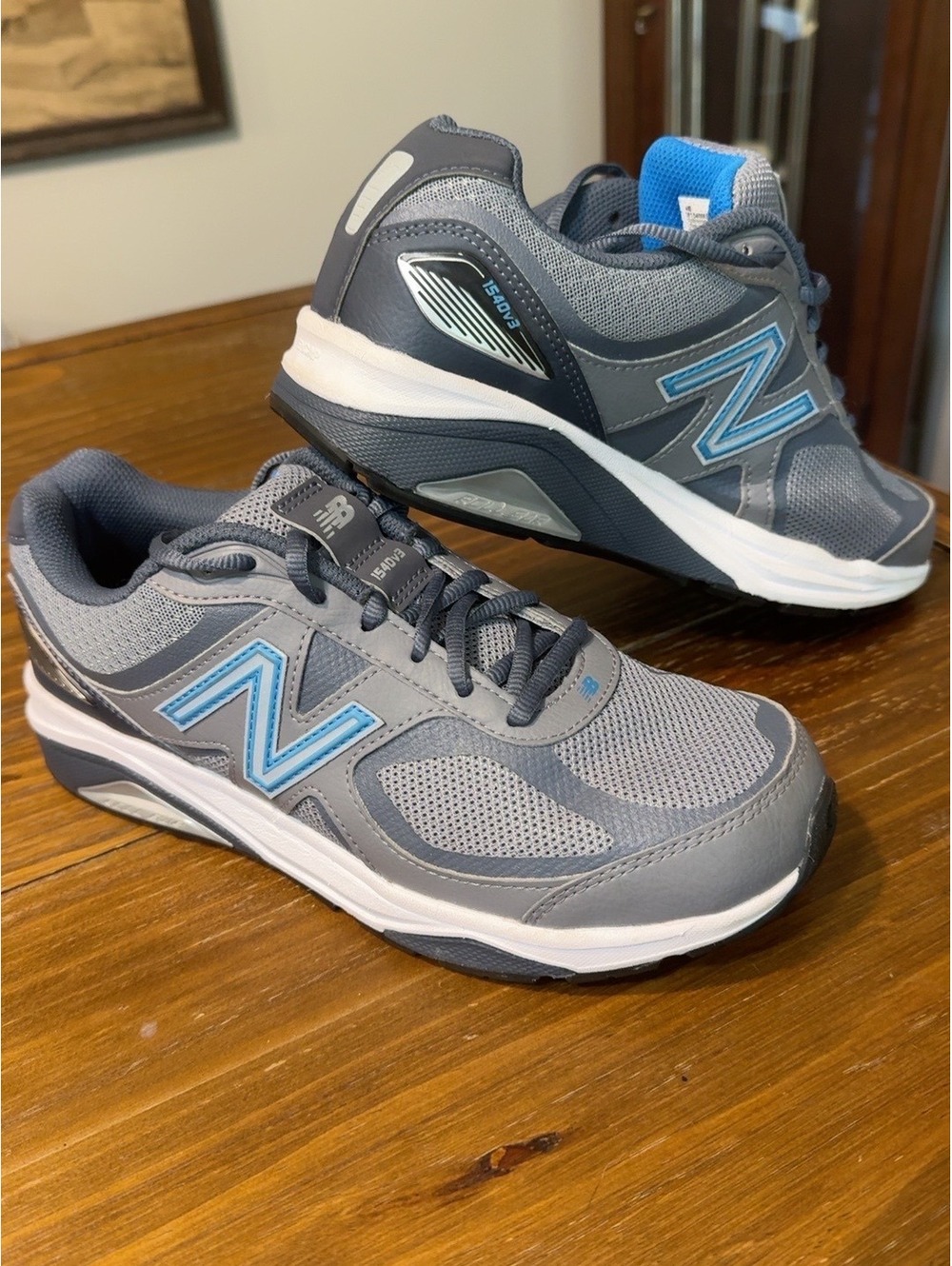 New Balance 1540v3 M1540MB3 Men’s Size 7 Gray Blue Stability Running Shoes